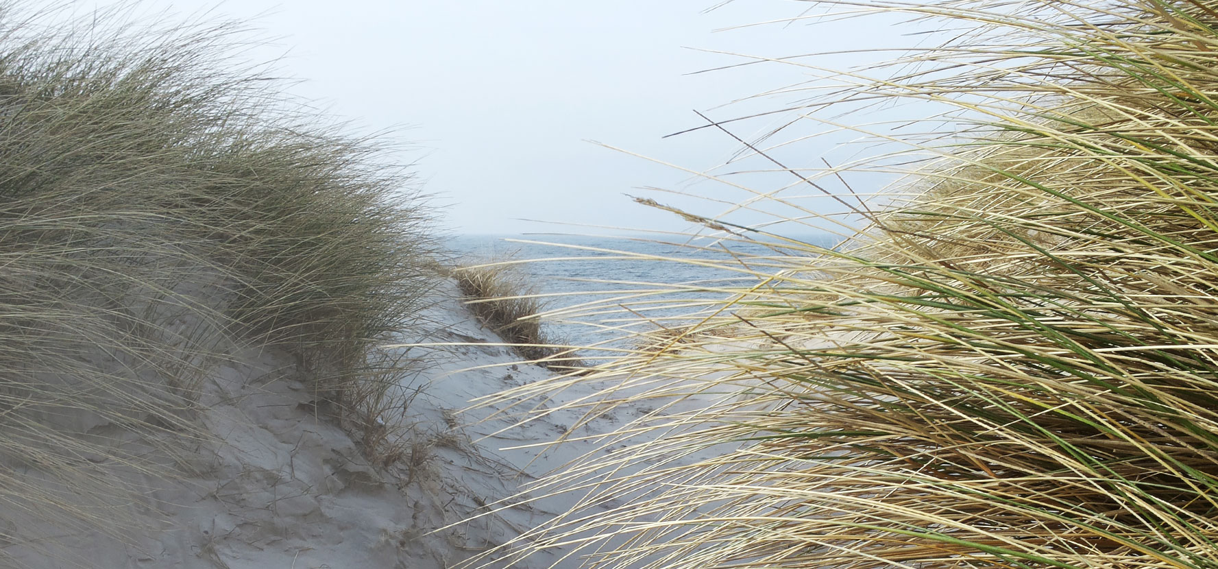 Blauer Himmel mit Wolken
